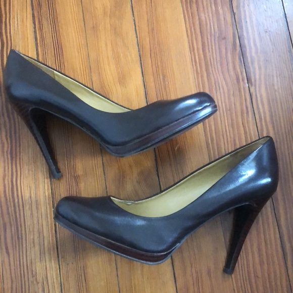 Nine West “Regolar” Platform Pump - Picture 5 of 10
